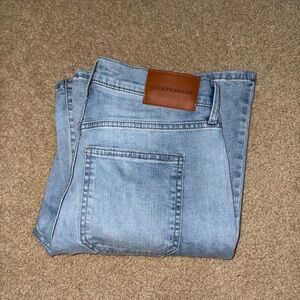 Lucky Brand Blue Jeans Classic Denim Style